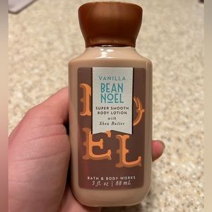 Bath & Body Works hand lotion, Vanilla Bean Noel